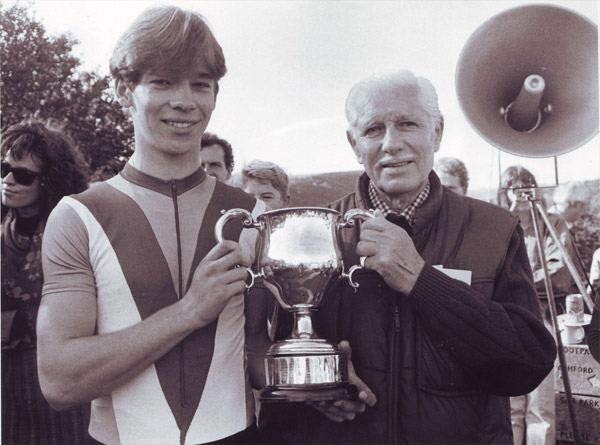 Frank Holmes with Cliffe Newell in 1990 Frank Holmes with Cliffe Newell in 1990